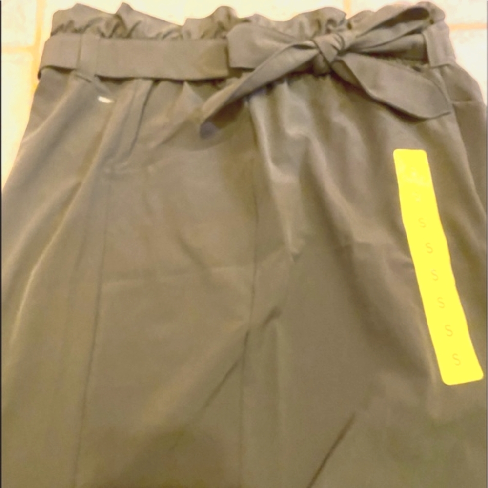 NWT Mondetta skirt
